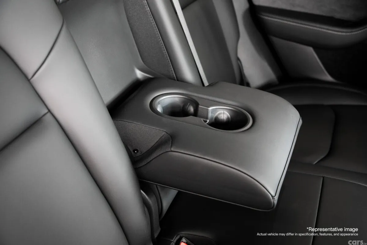 Tesla Model Y MPV, Electric, 2023, White