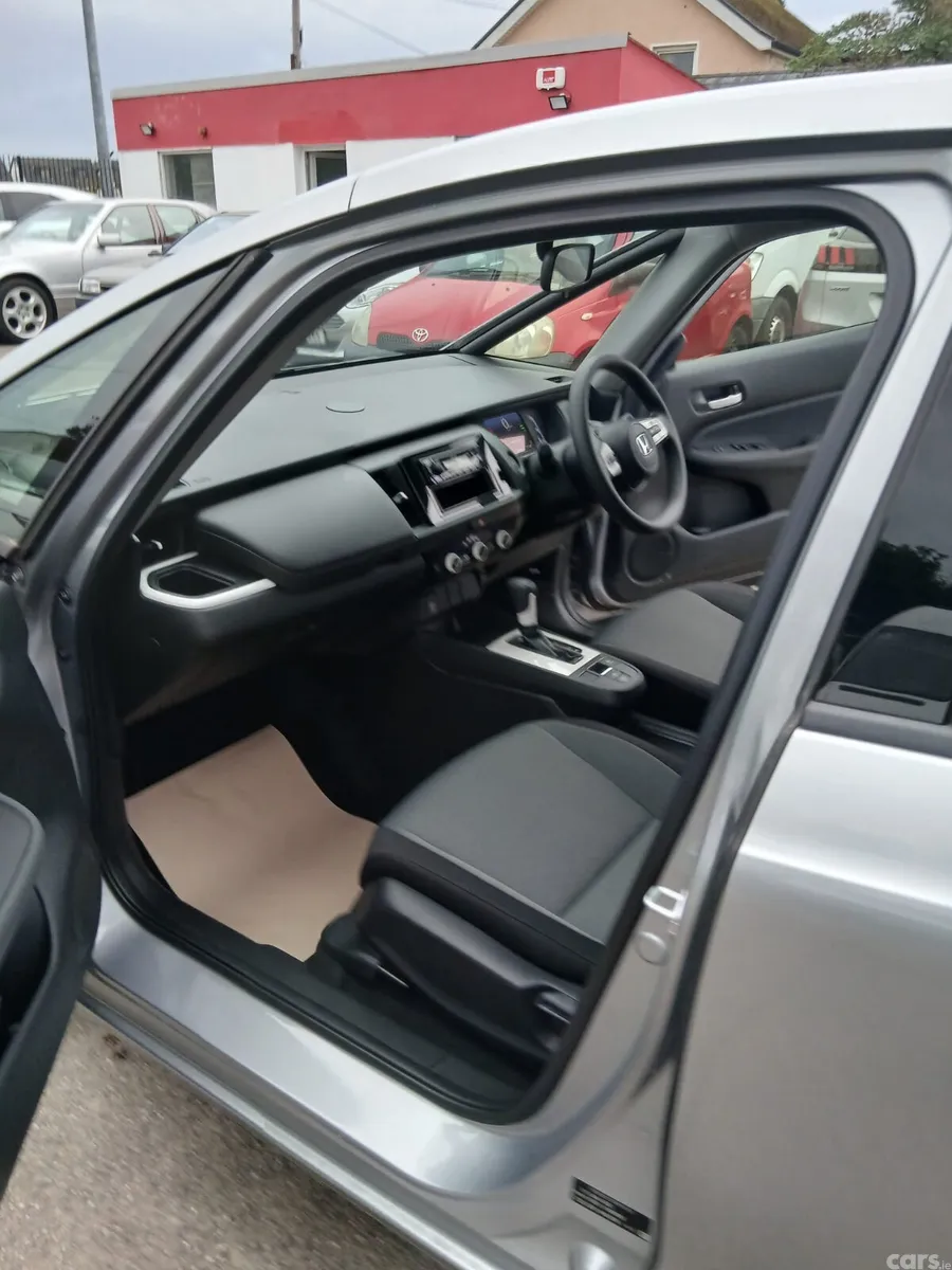 Honda Fit Hatchback, Petrol Hybrid, 2021, Silver