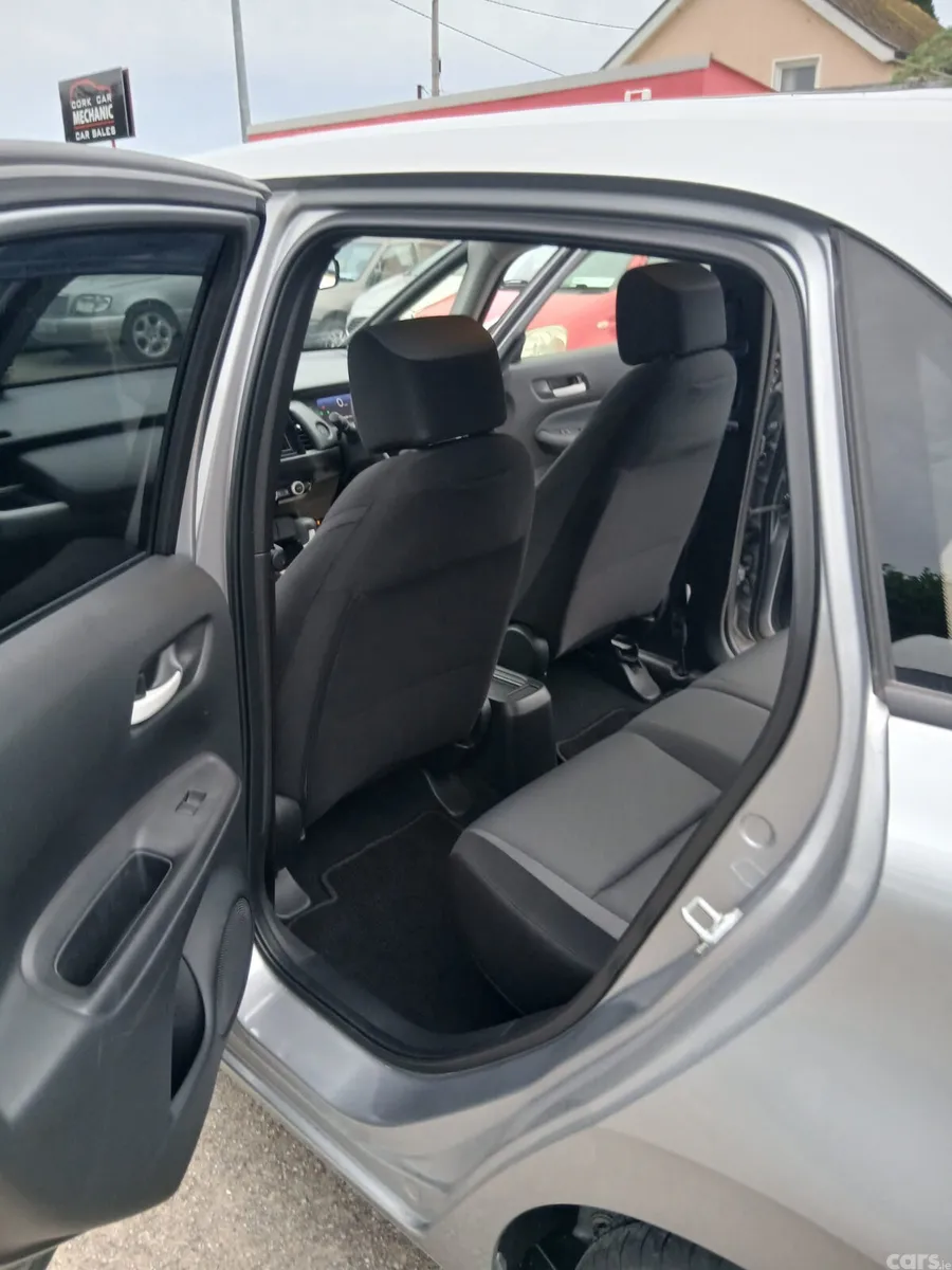 Honda Fit Hatchback, Petrol Hybrid, 2021, Silver