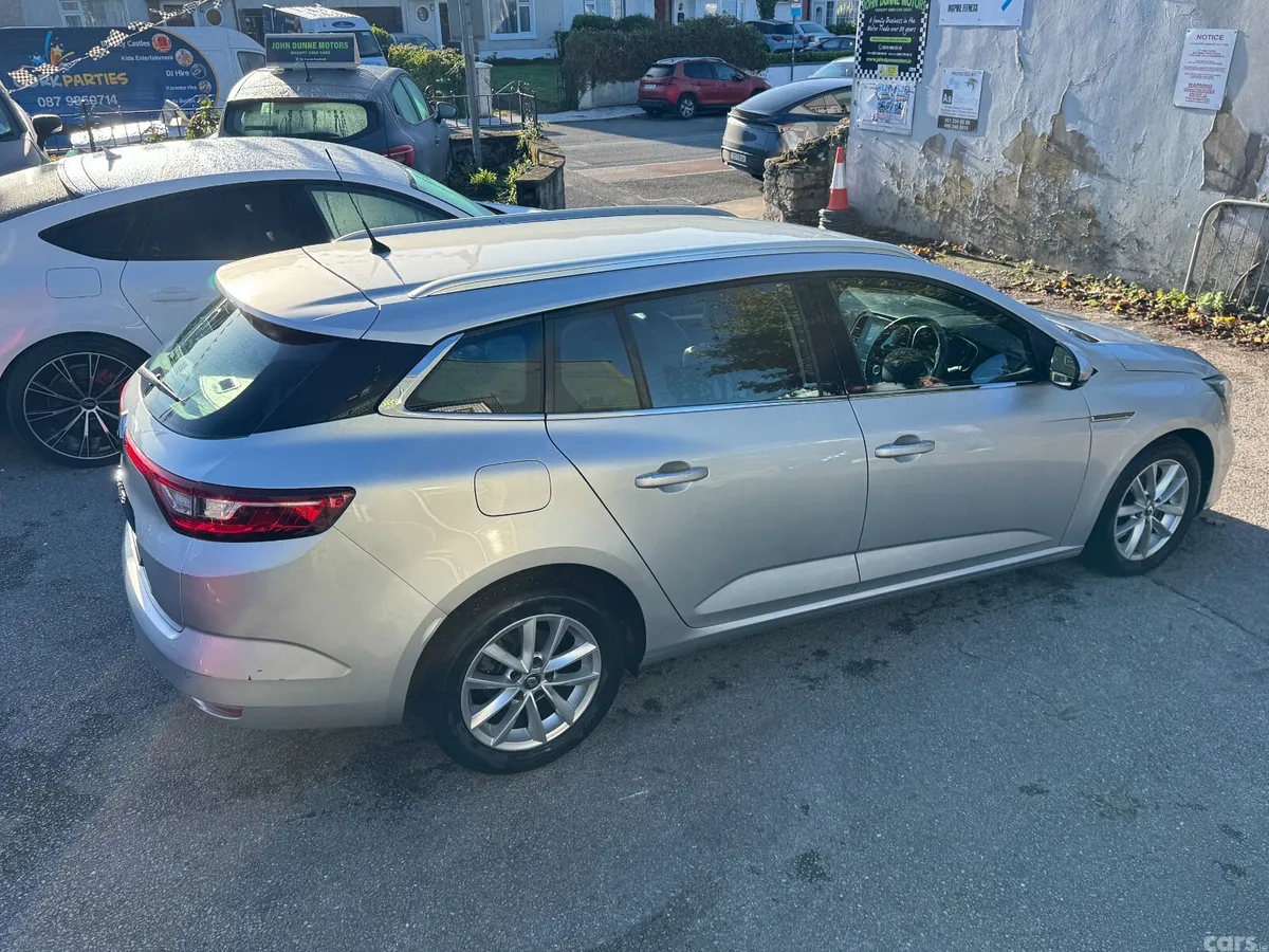 Renault Megane Estate, Diesel, 2018, Grey