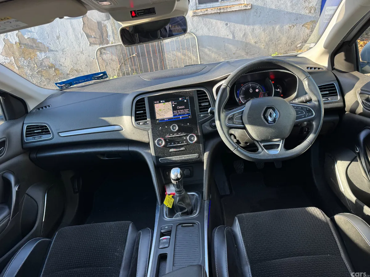 Renault Megane Estate, Diesel, 2018, Grey