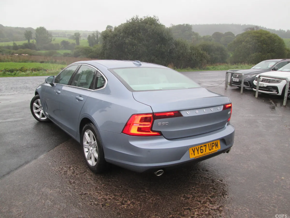 Volvo S90 Saloon, Diesel, 2017, Blue