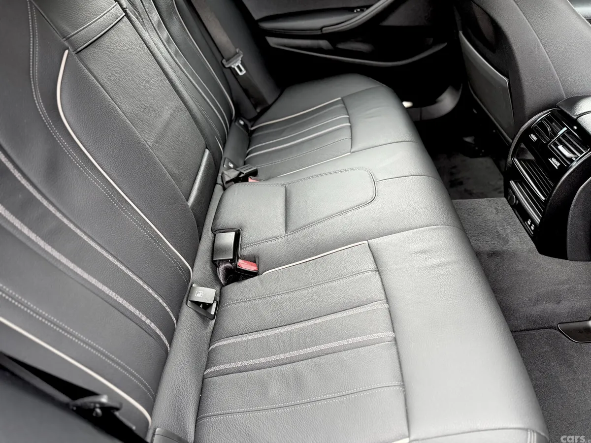 BMW 5-Series Estate, Petrol Hybrid, 2023, White