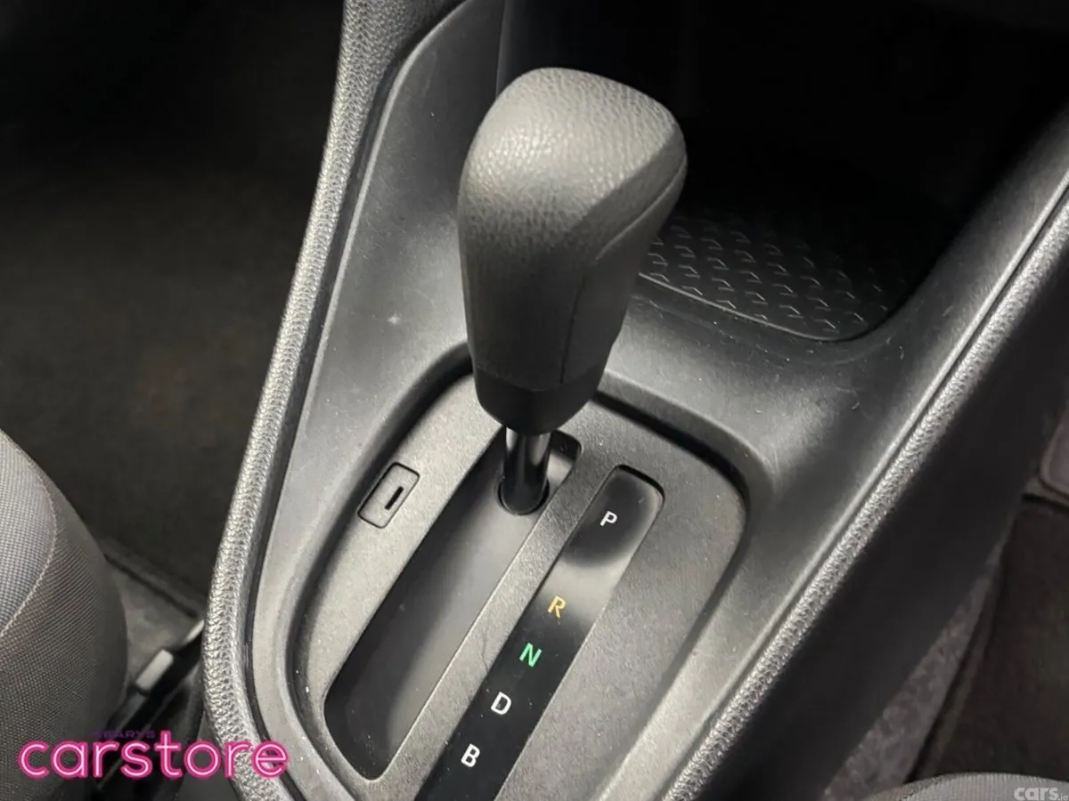 Toyota Yaris Hatchback, Petrol Hybrid, 2021, Brown