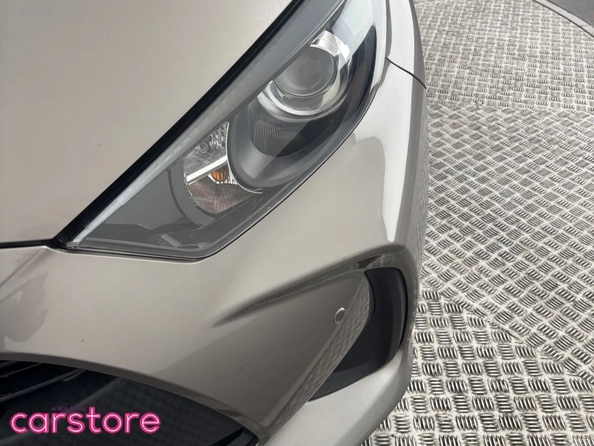 Toyota Yaris Hatchback, Petrol Hybrid, 2021, Brown