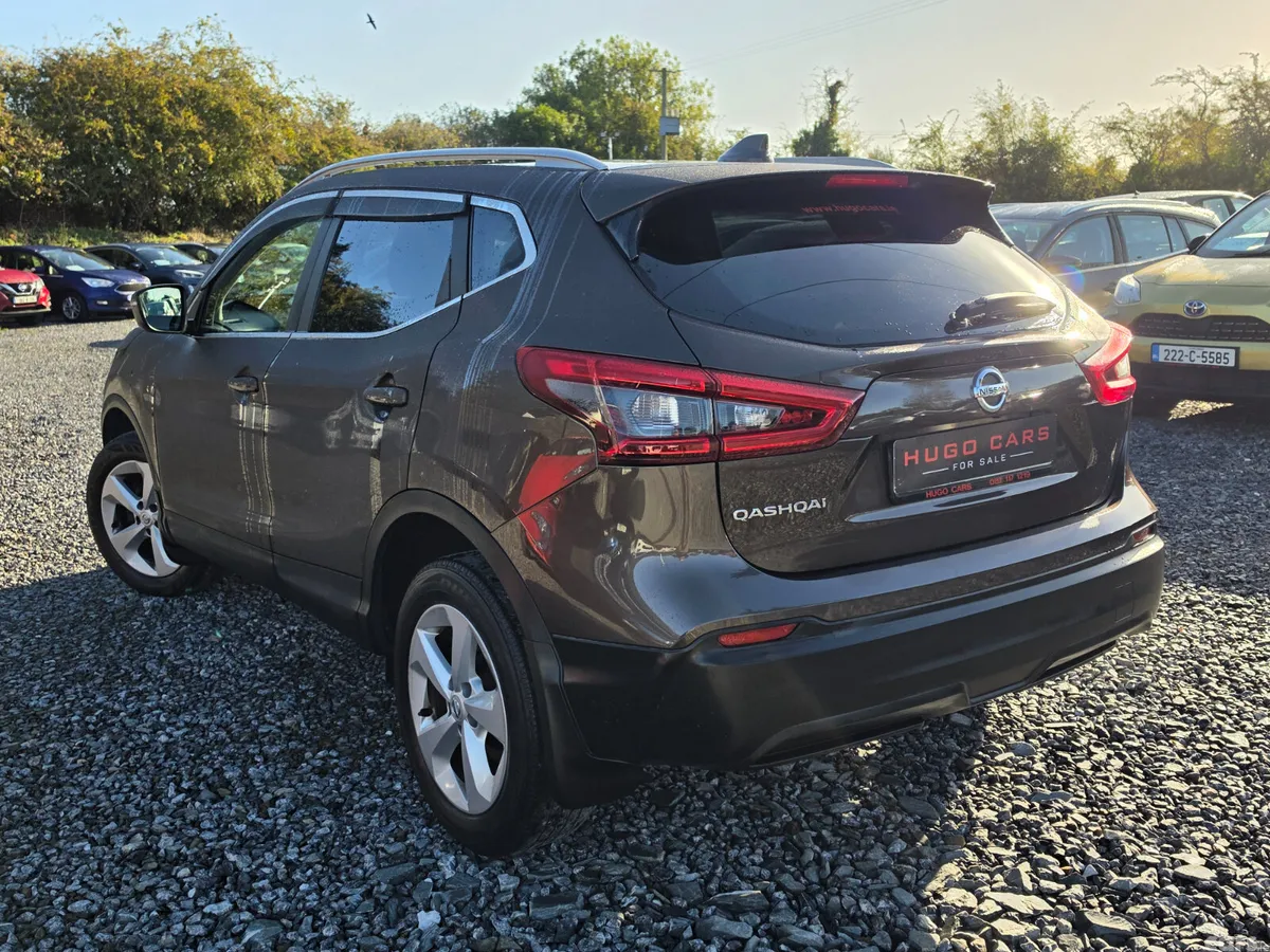 Nissan Qashqai MPV, Diesel, 2018, Brown