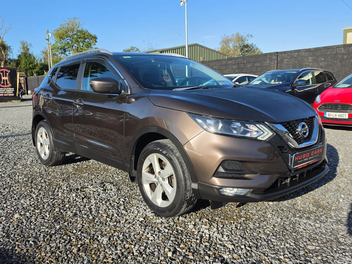 Nissan Qashqai MPV, Diesel, 2018, Brown