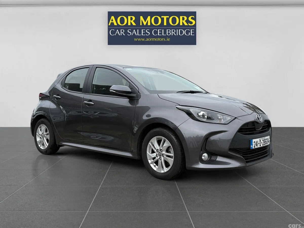 Toyota Yaris Hatchback, Petrol Hybrid, 2024, Grey