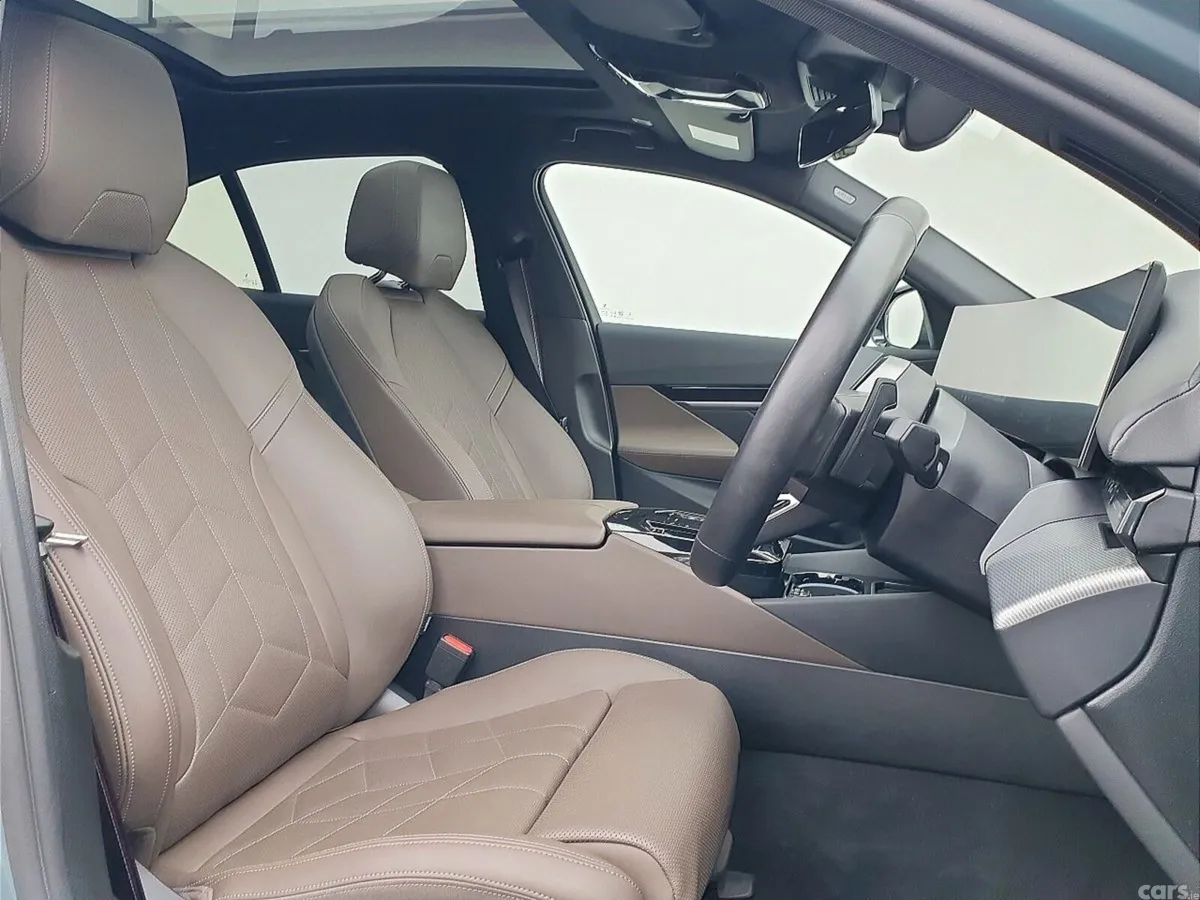 BMW 5-Series Saloon, Petrol Plug-in Hybrid, 2024, Green