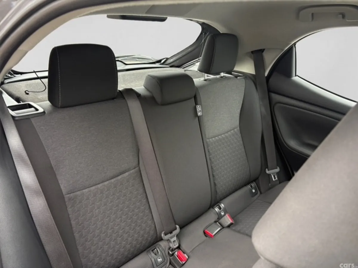 Toyota Yaris Hatchback, Petrol Hybrid, 2024, Grey