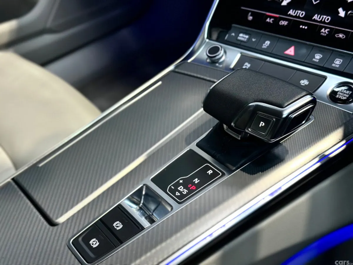 Audi A6 Estate, Diesel, 2023, Blue