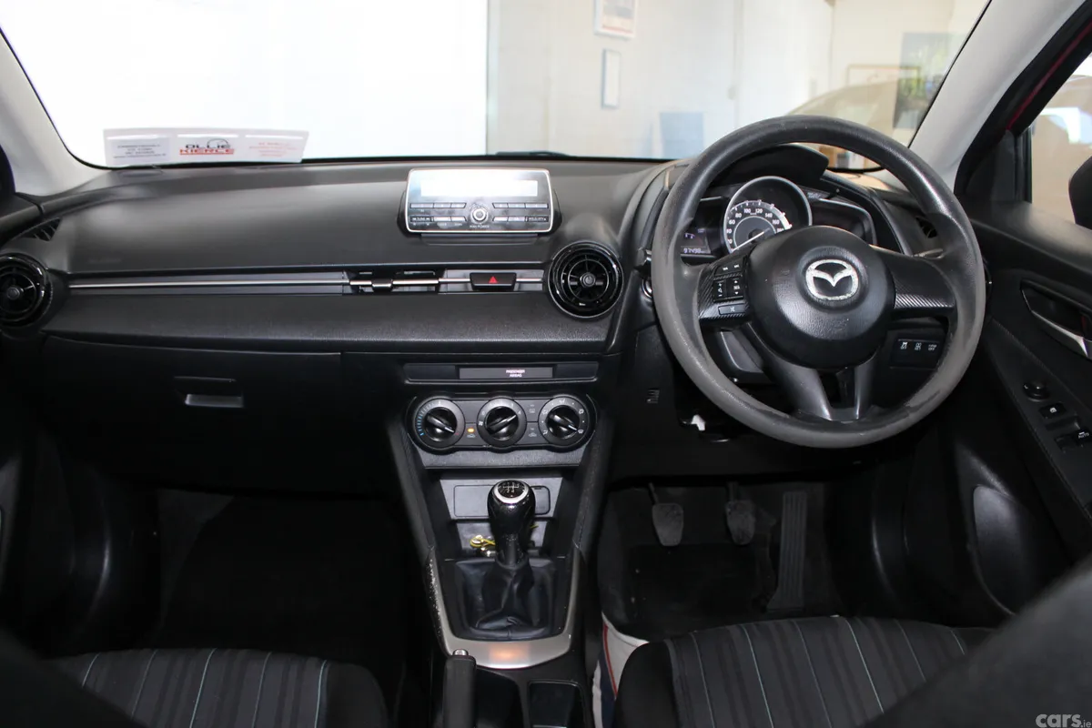 Mazda Mazda2 Hatchback, Petrol, 2016, Red