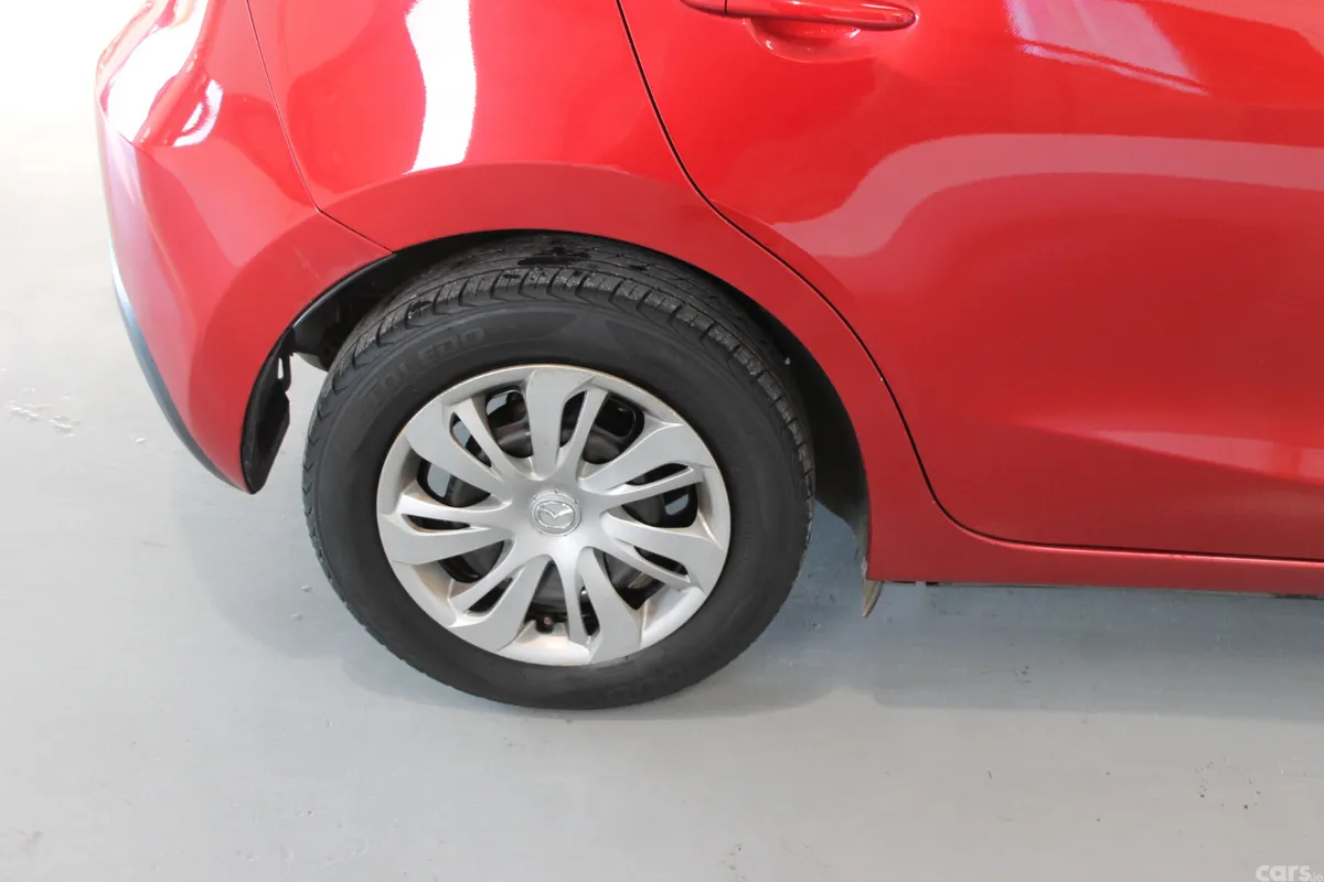 Mazda Mazda2 Hatchback, Petrol, 2016, Red