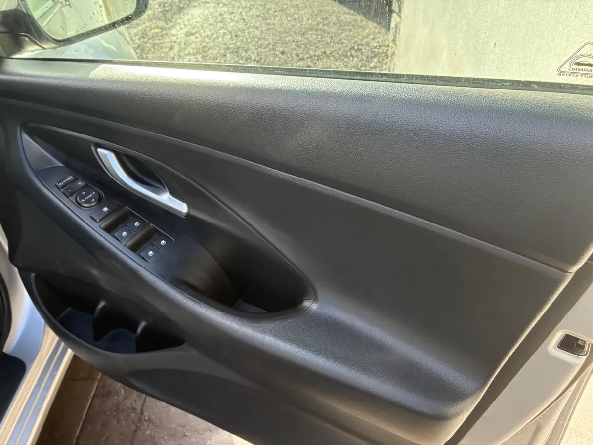 Hyundai i30 Hatchback, Diesel, 2017, Grey