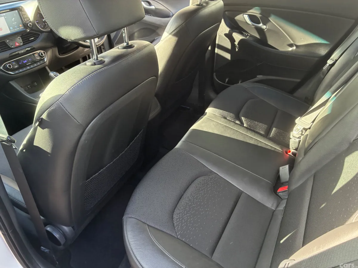 Hyundai i30 Hatchback, Diesel, 2017, Grey