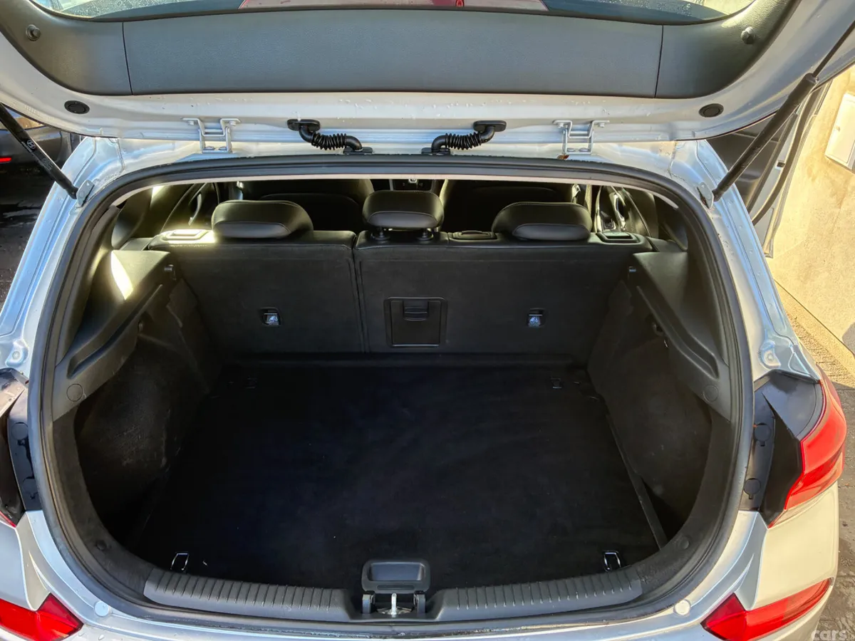 Hyundai i30 Hatchback, Diesel, 2017, Grey