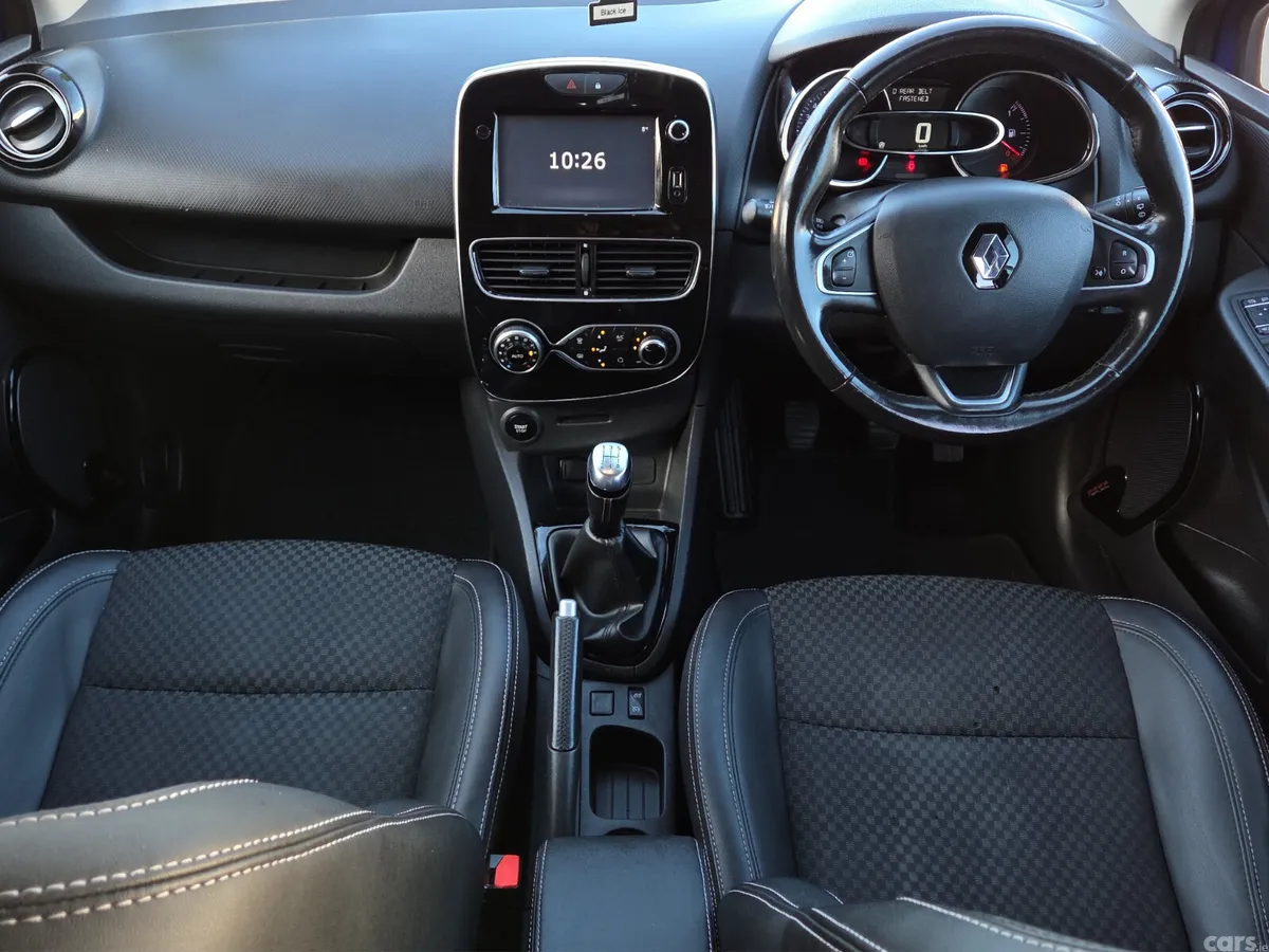 Renault Clio Hatchback, Petrol, 2018, Blue