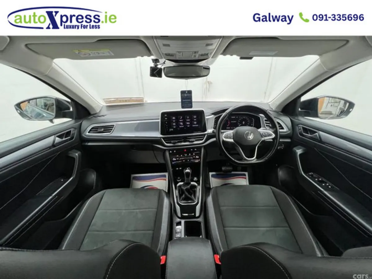 Volkswagen T-Roc SUV, Diesel, 2023, Green