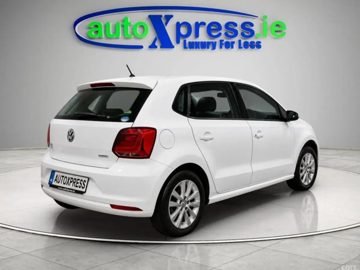 Volkswagen Polo Hatchback, Petrol, 2017, 
