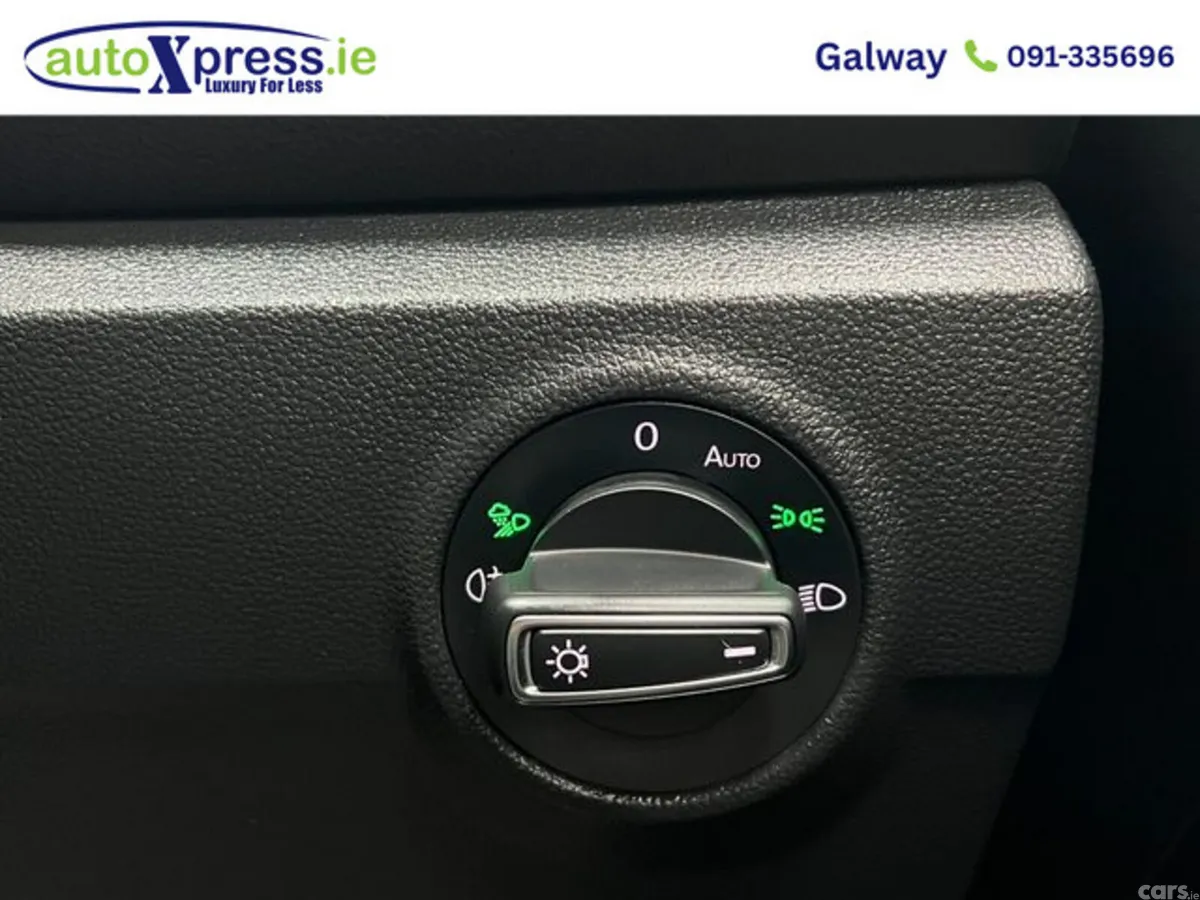 Volkswagen T-Roc SUV, Diesel, 2023, Green