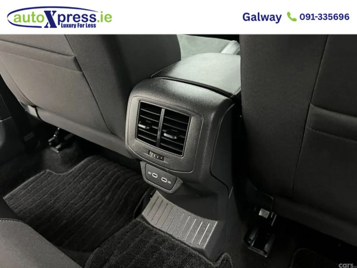 Volkswagen T-Roc SUV, Diesel, 2023, Green