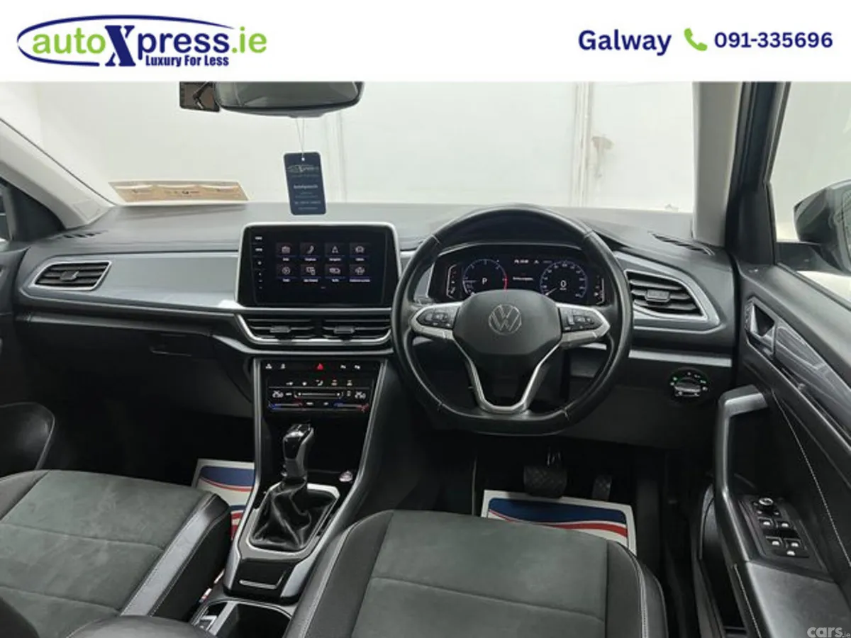 Volkswagen T-Roc SUV, Diesel, 2023, Green