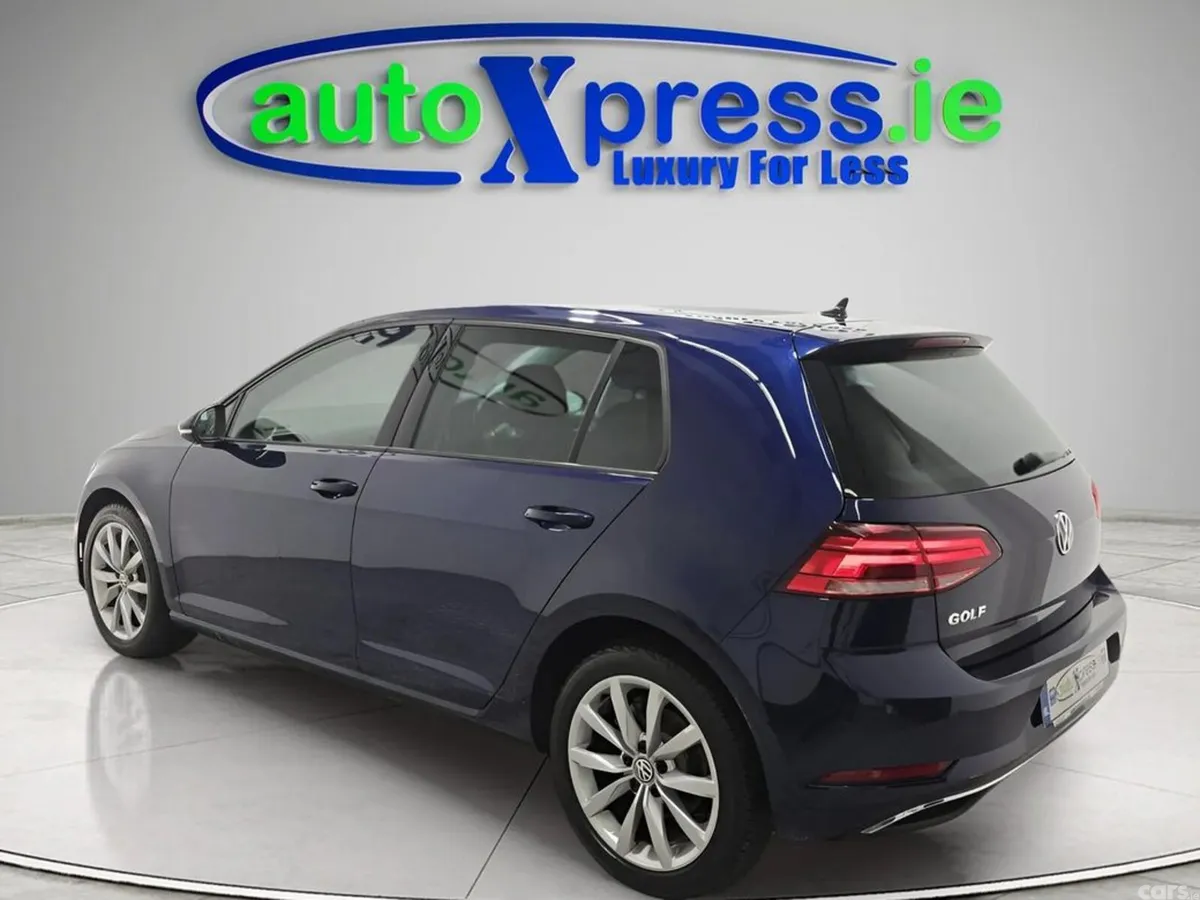 Volkswagen Golf Hatchback, Petrol, 2015, Blue