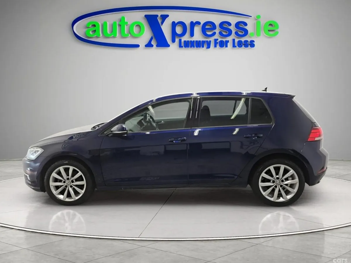 Volkswagen Golf Hatchback, Petrol, 2015, Blue