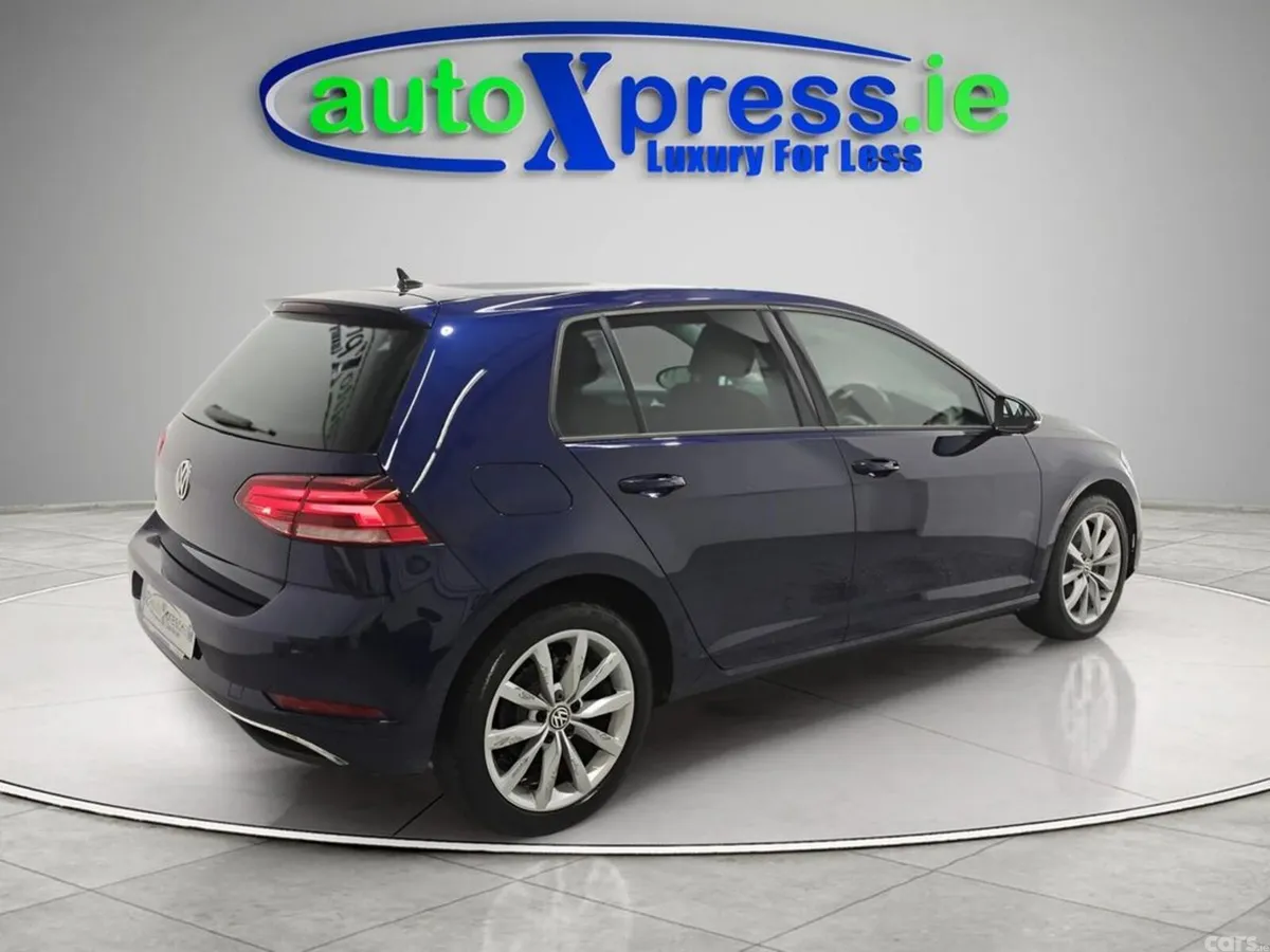 Volkswagen Golf Hatchback, Petrol, 2015, Blue
