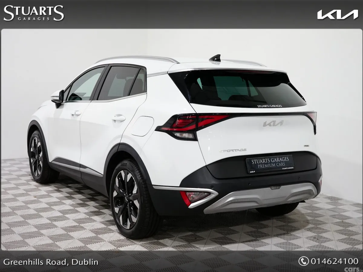 Kia Sportage MPV, Petrol Plug-in Hybrid, 2023, White