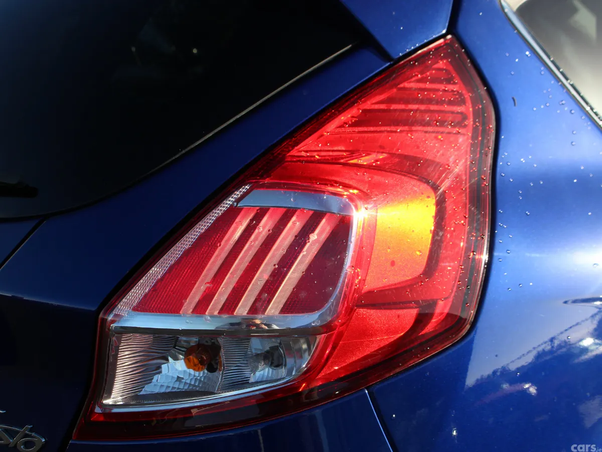 Ford Fiesta Hatchback, Petrol, 2016, Blue