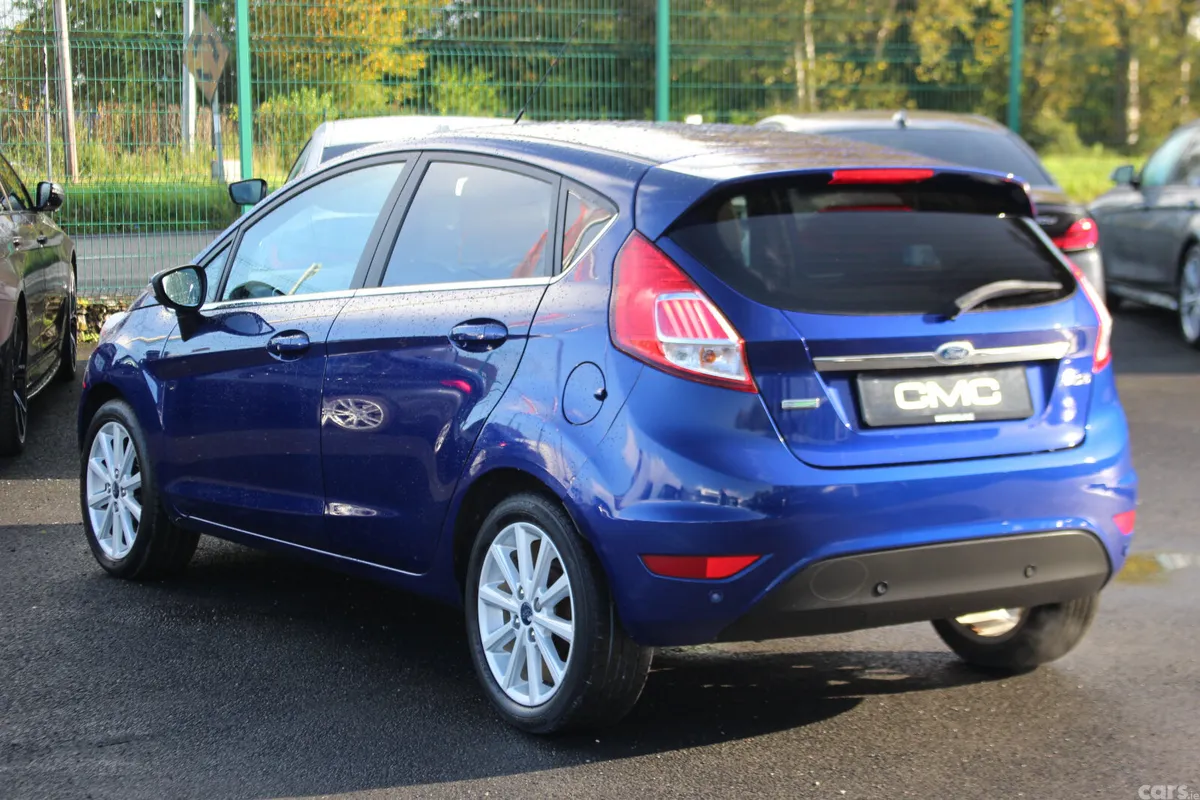 Ford Fiesta Hatchback, Petrol, 2016, Blue