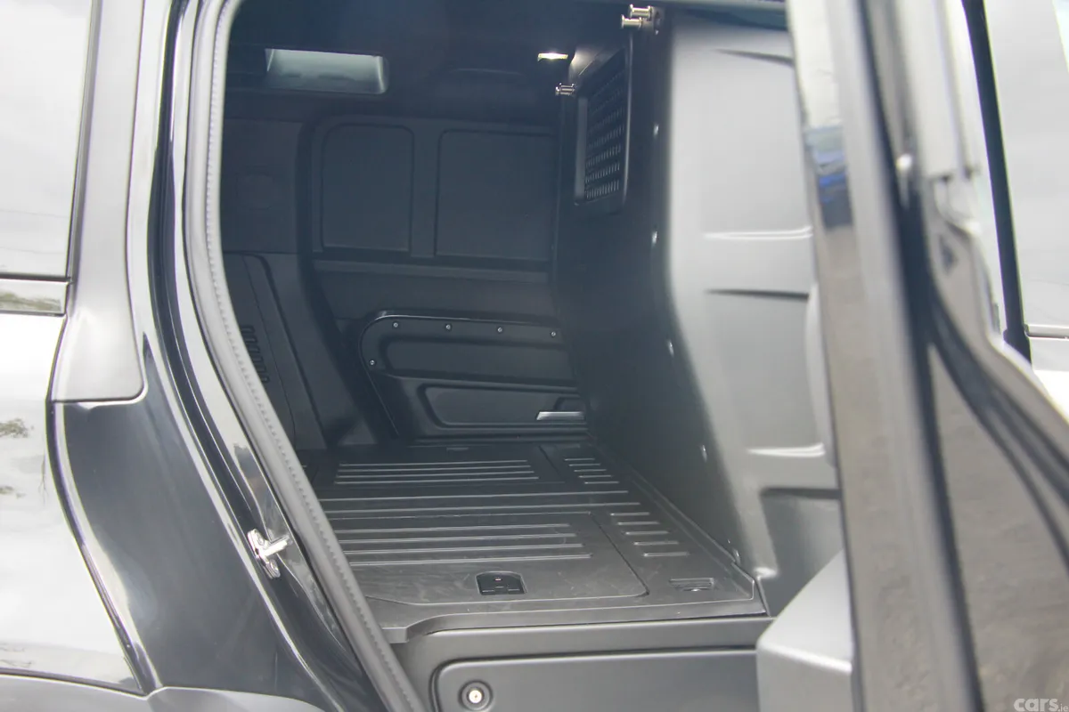 Land Rover Defender SUV, Diesel, 2026, Black