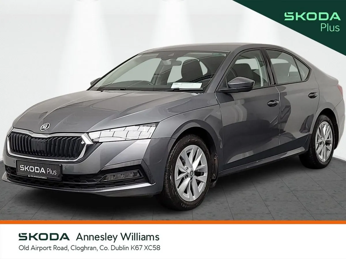 Skoda Octavia Saloon, Petrol, 2024, Grey