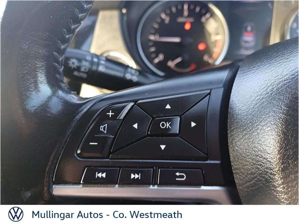 Nissan Qashqai Hatchback, Diesel, 2019, Silver