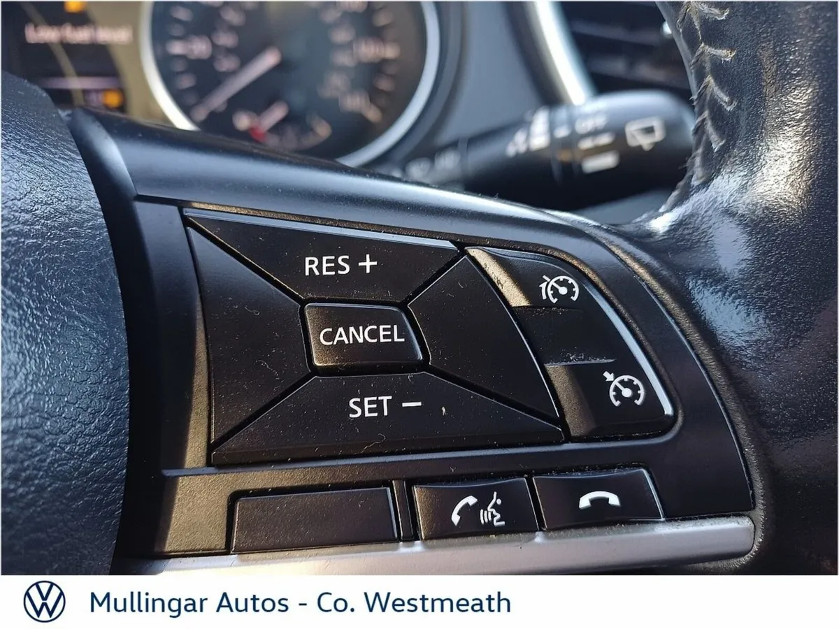 Nissan Qashqai Hatchback, Diesel, 2019, Silver