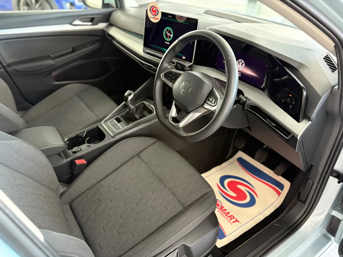 Volkswagen Golf Hatchback, Petrol, 2025, Blue