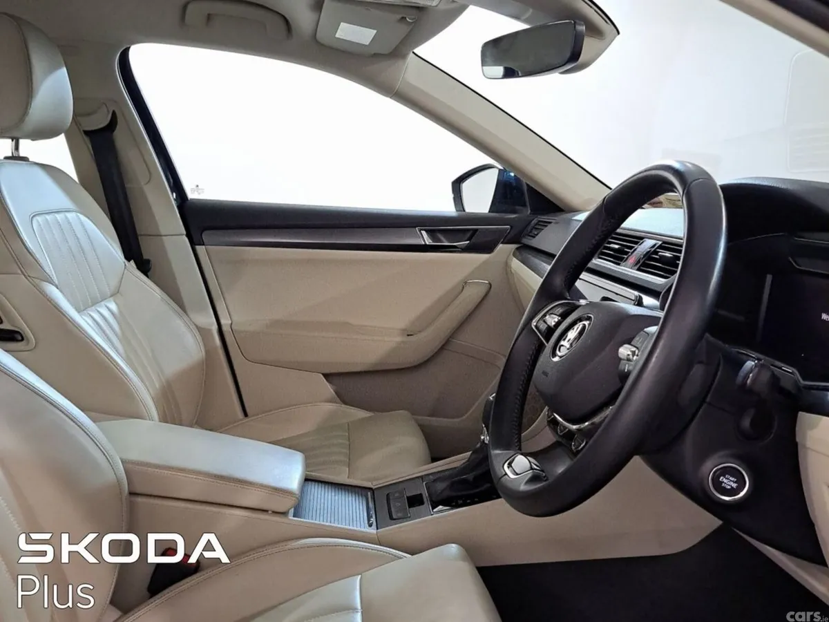 Skoda Superb Saloon, Diesel, 2023, Blue