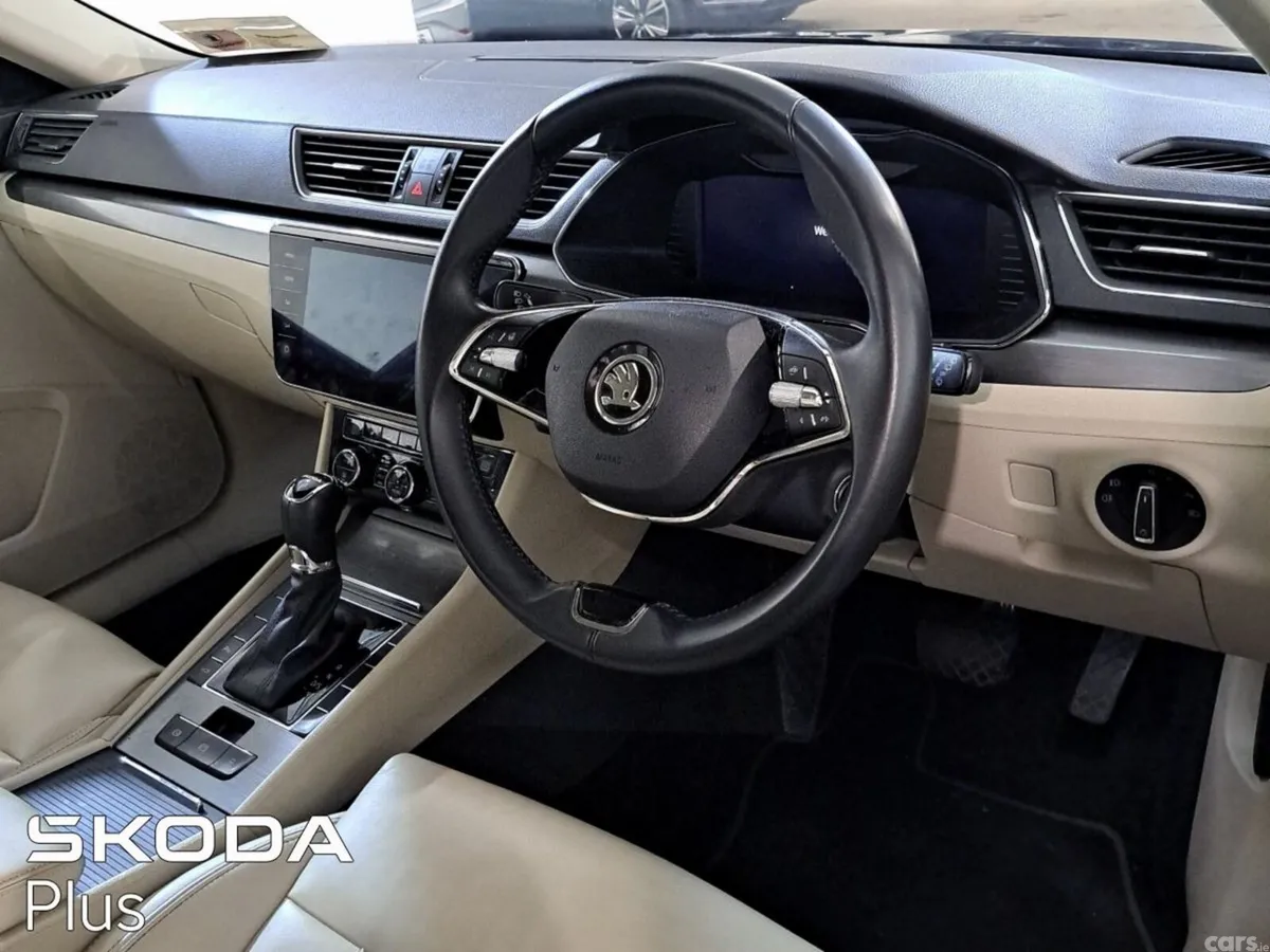 Skoda Superb Saloon, Diesel, 2023, Blue