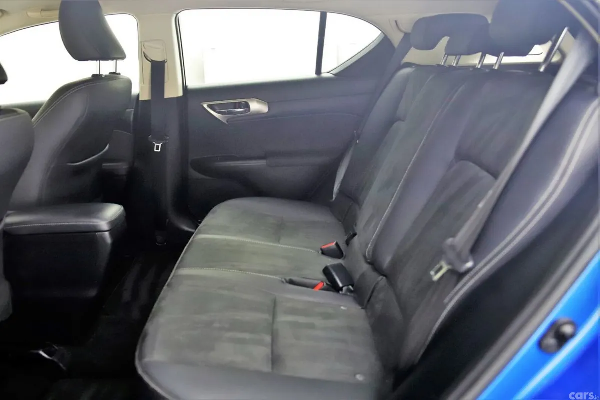Lexus CT Hatchback, Petrol Hybrid, 2018, Blue