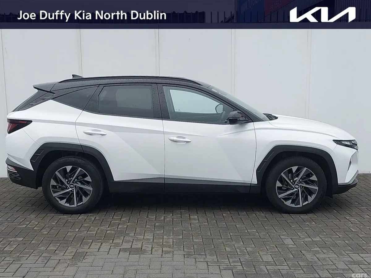 Hyundai Tucson SUV, Diesel, 2022, White