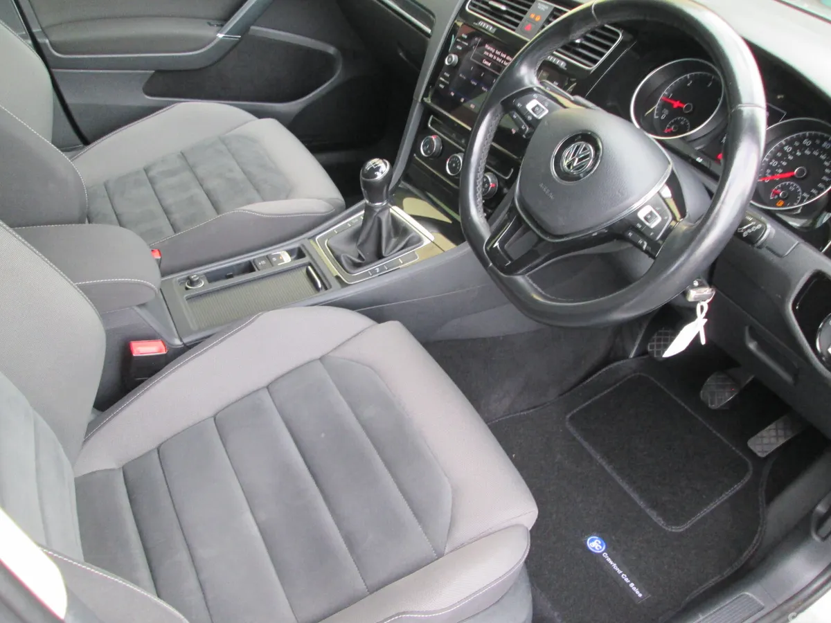 Volkswagen Golf Hatchback, Diesel, 2019, Silver