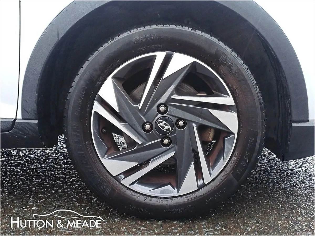 Hyundai Bayon Hatchback, Petrol, 2022, Silver