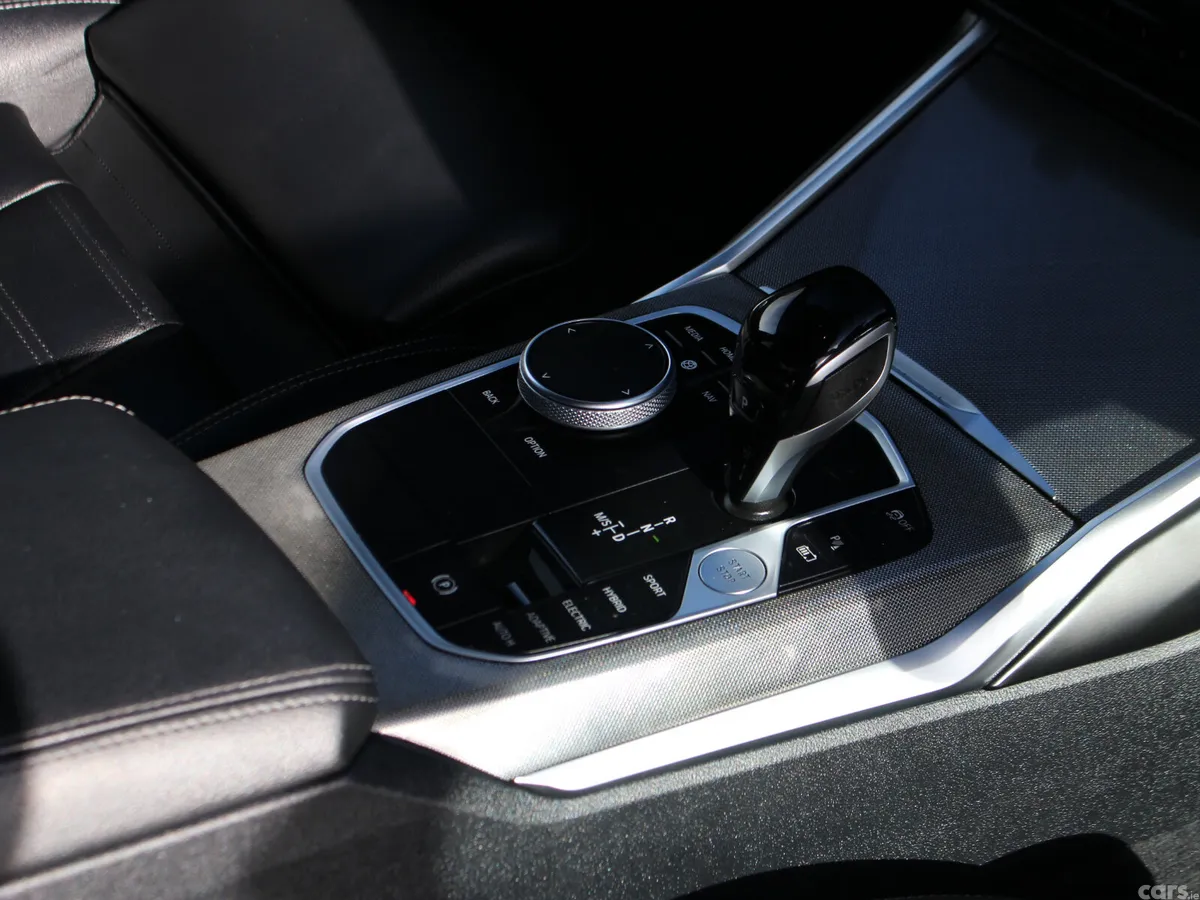 BMW 3-Series Saloon, Petrol Hybrid, 2022, Blue