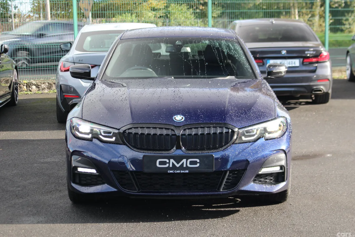 BMW 3-Series Saloon, Petrol Hybrid, 2022, Blue