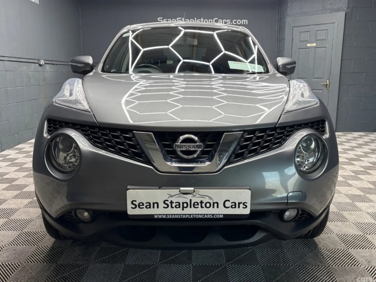 Nissan Juke Hatchback, Diesel, 2016, Grey