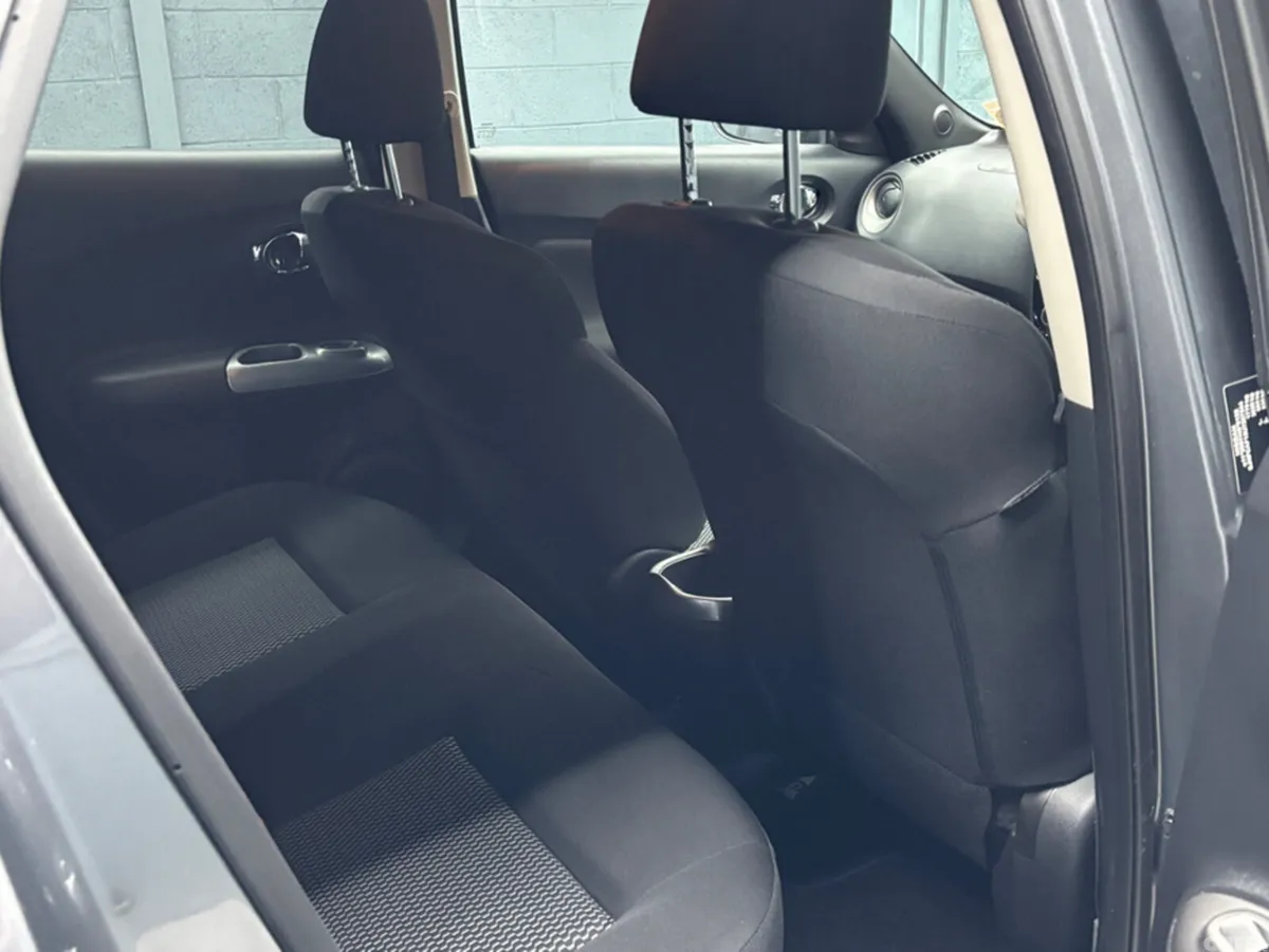 Nissan Juke Hatchback, Diesel, 2016, Grey