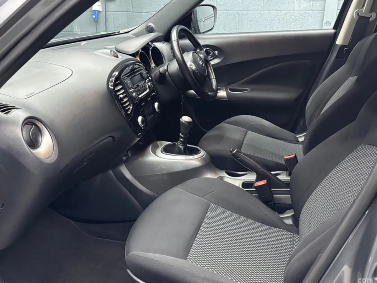 Nissan Juke Hatchback, Diesel, 2016, Grey