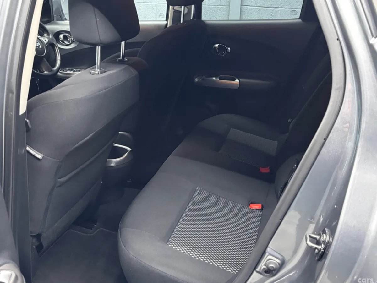 Nissan Juke Hatchback, Diesel, 2016, Grey
