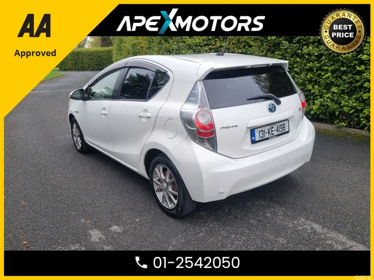 Toyota Aqua Hatchback, Petrol Hybrid, 2013, White